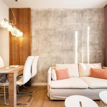 Stylish 1Bdr Central Apartment Sofia Luaran gambar