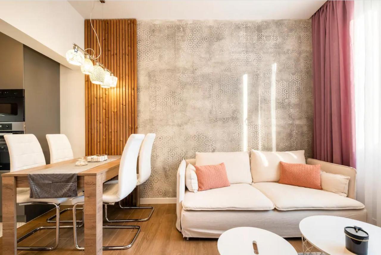 Stylish 1Bdr Central Apartment Sofia Luaran gambar